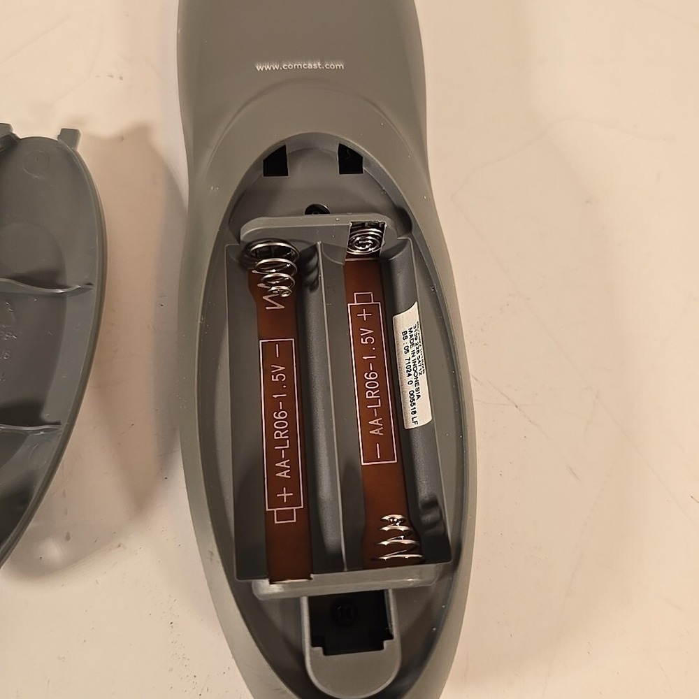 COMCAST XFINITY DTA Remote Control Black - Picture 3 of 3